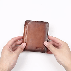Billetera Triple de Cuero con Bloqueo RFID